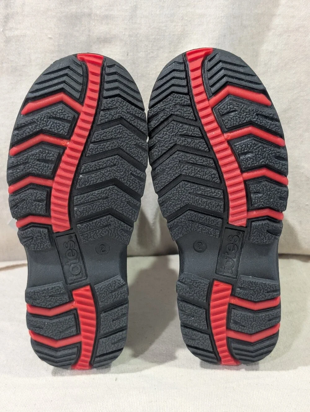 NWT Totes snow boots kids youth 2 black/ red waterproof insulated winter sports